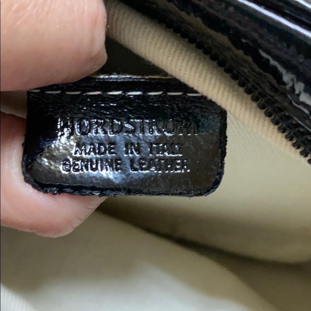 Like new Nordstrom Black Patent Leather Quilted Crossbody - Picture 5 of 9